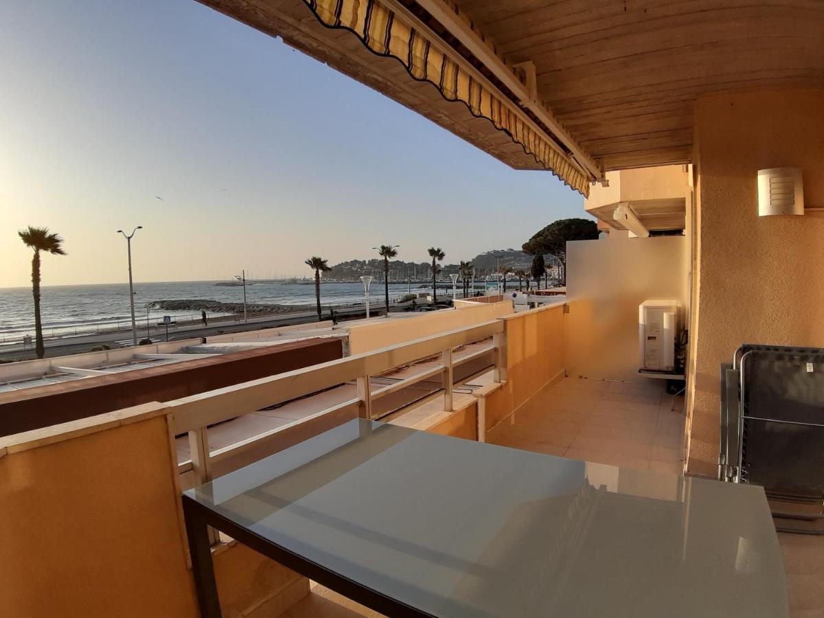 Appartement Cavalaire Face A La Mer ภายนอก รูปภาพ