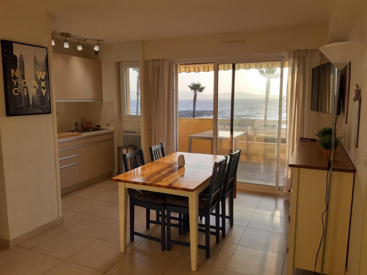 Appartement Cavalaire Face A La Mer ภายนอก รูปภาพ